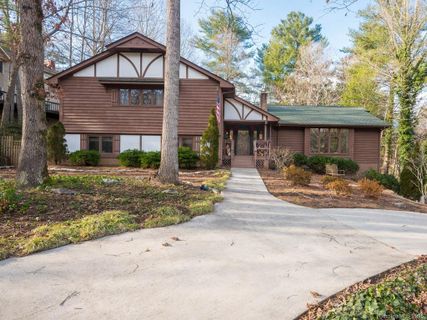 19 Tree Top Drive
