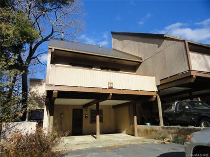 24 Maple Ridge Lane