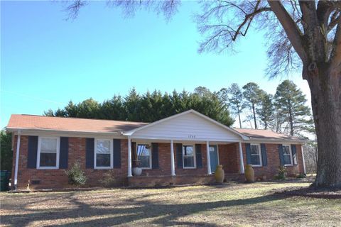 1700 Balfour Lane