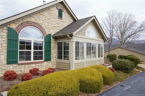 35 Outlook Circle
