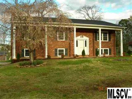 2530 Brentwood Circle