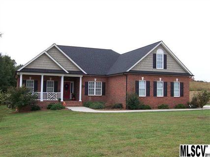 924 Clear Creek Circle