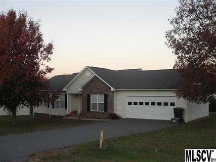 5092 Gold Leaf Trail sold home in Laural Springs, Conover, NC