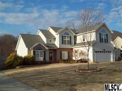 1833 Twin Ponds Drive