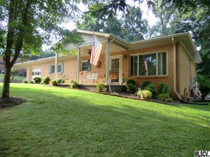 121 Hilltop Avenue sold home in Lakeview Acres, Valdese, NC