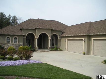 1075 Catawba Greens Drive sold home in Catawba Greens, Newton, NC