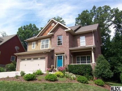 107 Maplewood Court