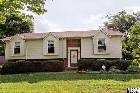 2041 Elizabeth Avenue sold home in Olde Well South, Hickory, NC