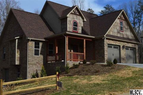 120 Maplewood Court