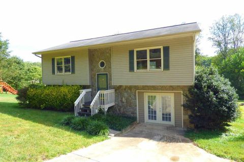2800 Ellerwood Road sold home in Olde Farm, Hudson, NC
