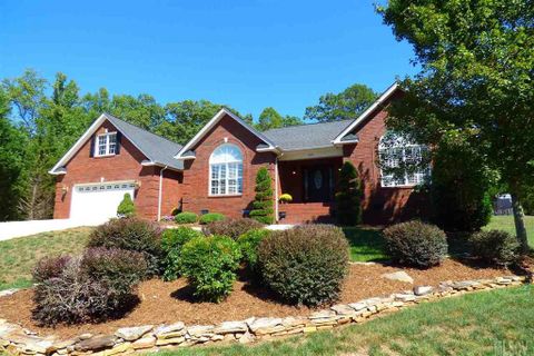 2036 15th St Court