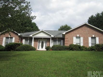 204 Mooreland Drive sold home in Forest Meadows, Conover, NC