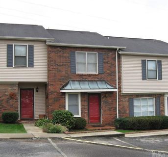 2705 N Center Street 53
