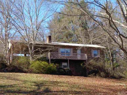 2196 Marley Place sold home in Olde Farm, Hudson, NC