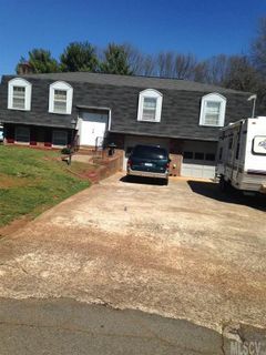 4775 Kennedy Street sold home in Olde Well South, Hickory, NC