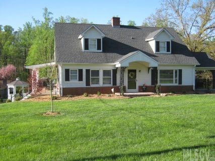 105 31st Avenue sold home in Fairview Park, Hickory, NC