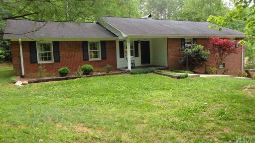 1121 Brockmore Drive sold home in Beacon Hills, Lenoir, NC