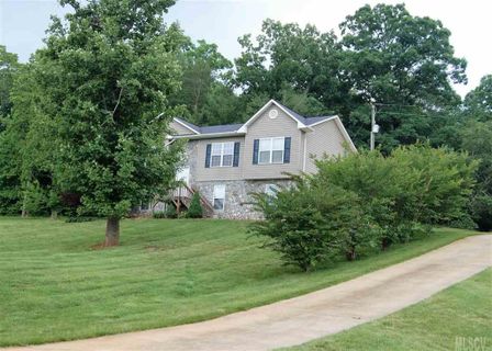 2308 Olde Meadow Drive sold home in Olde Farm, Hudson, NC