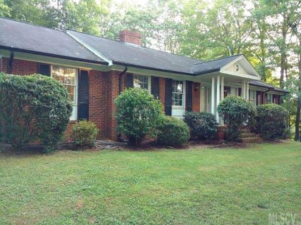 3104 Lyndhurst Drive sold home in Beacon Hills, Lenoir, NC