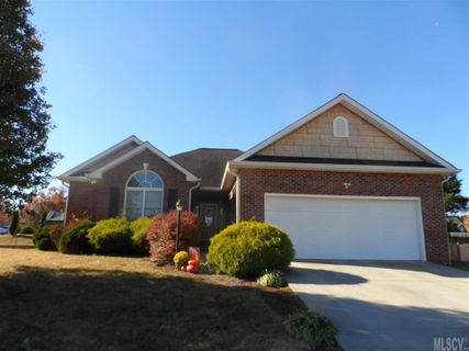 3526 48th Avenue sold home in Wandering Meadows, Hickory, NC