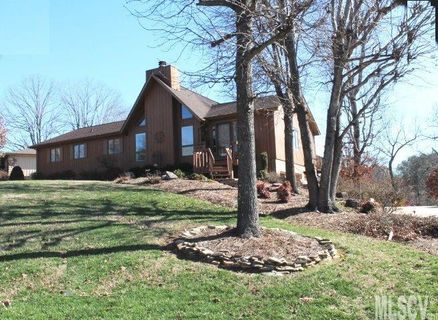 27 River Drive