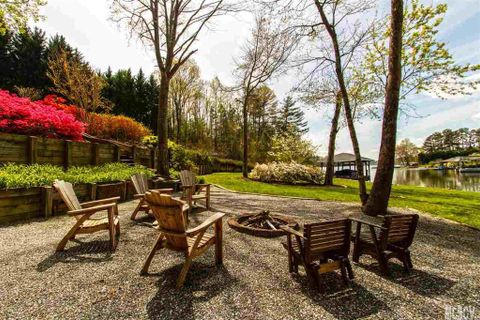 7022 Waterfront Place
