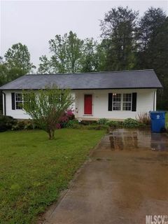 425 Forest Drive