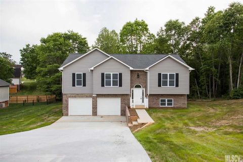 2835 24th Street Drive