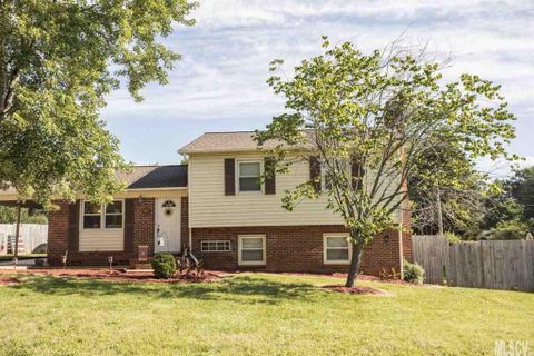 107 Pineview Court