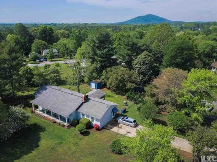 5286 Stonewood Drive