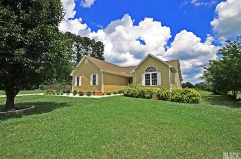2086 Picnic Drive