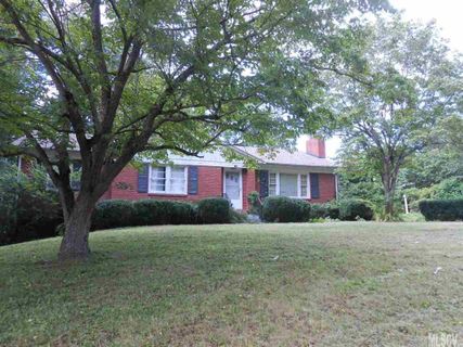 208 31st Avenue sold home in Fairview Park, Hickory, NC