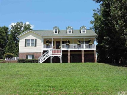 3543 Hunters Path Drive