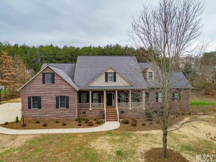 70 Iswa Drive sold home in Iswa Point, Taylorsville, NC