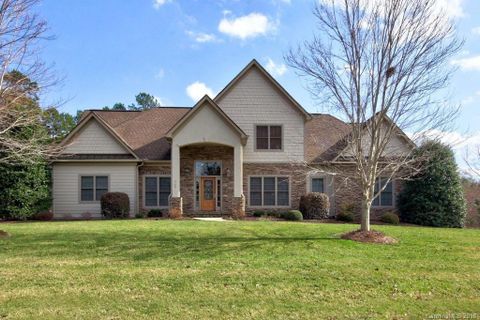 147 Fox Hunt Drive