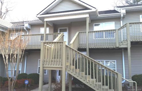 208 Carlyle Way