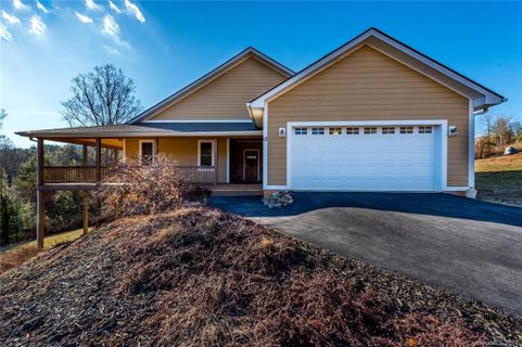 12 Reaston Ridge sold home in Reaston Ridge, Weaverville, NC