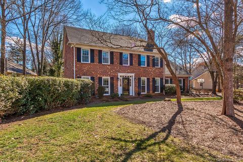 10137 Patrick Henry Lane sold home in Williamsburg Raintree, Charlotte, NC
