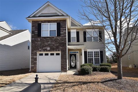 16736 Kettlewell Lane 264 sold home in Daventry At Southampton Commons, Charlotte, NC