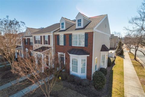 9302 Greenheather Drive sold home in Village of Rosedale, Huntersville, NC