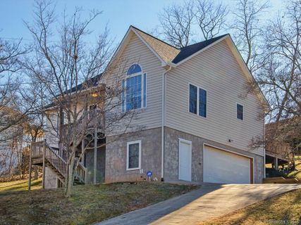40 Meadowbrook Drive sold home in Paul J Banks, Canton, NC