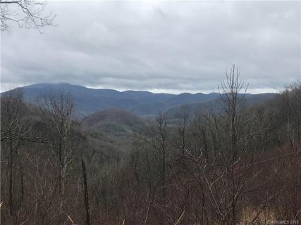 99999 Pinebluff Road A sold home in Woodcliff, Hendersonville, NC