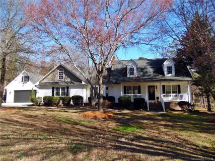 1724 Elmwood Drive