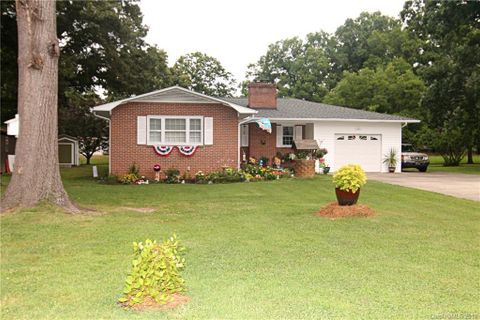 101 Crestwood Court