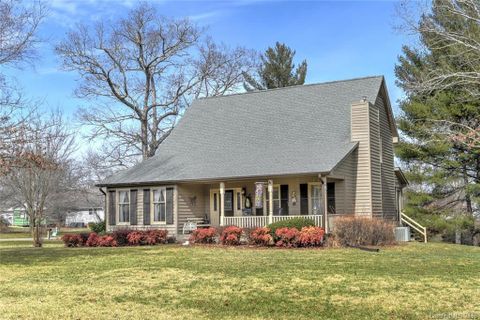 4 Amber Drive