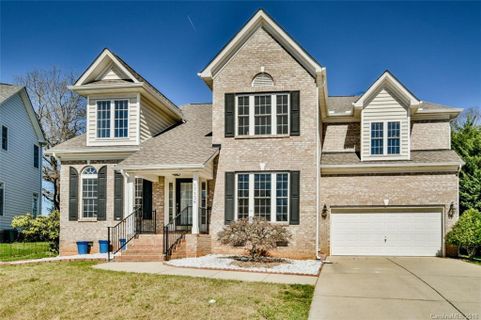 17136 Knoxwood Drive sold home in Hampton Ridge II, Huntersville, NC