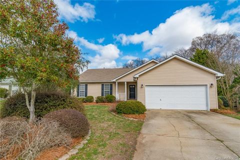 4593 Hampton Chase Drive