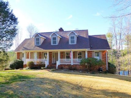 Previously sold for $408,000