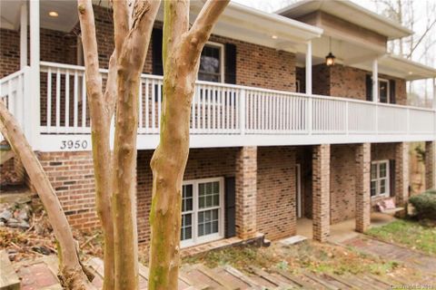 3950 Hidden Brook Drive