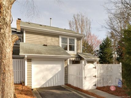 8253 Tradd Court sold home in The Gates, Charlotte, NC